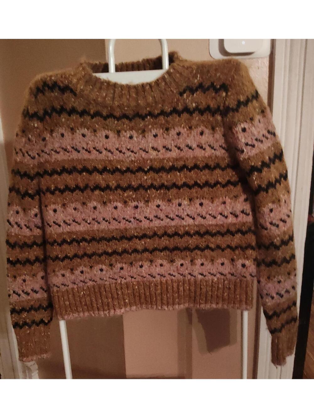 Loft - M pullover cropped sweater - multicolor EUC